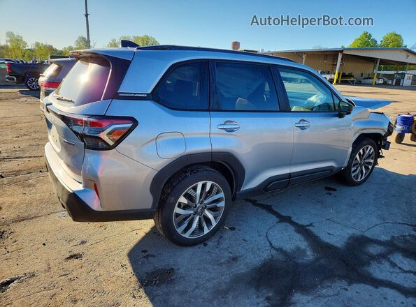 JF2SLDTC6SH600220 2025 SUBARU FORESTER Silver 