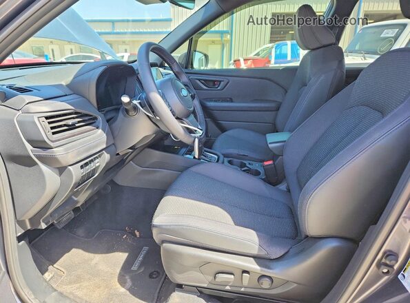 JF2SLSED4SH435732 2025 SUBARU FORESTER Gray Вид салону спереду