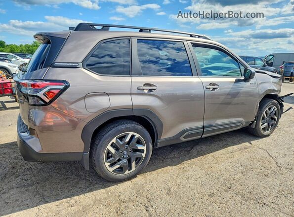 JF2SLSRD4SH416785 2025 SUBARU FORESTER Коричневый Задняя правая четверть