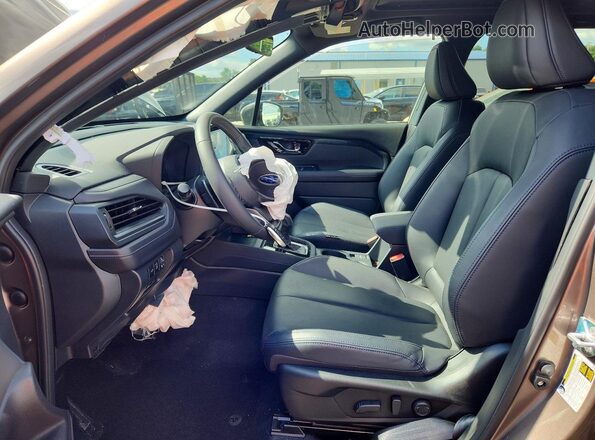 JF2SLSRD4SH416785 2025 SUBARU FORESTER Коричневый Вид салона спереди