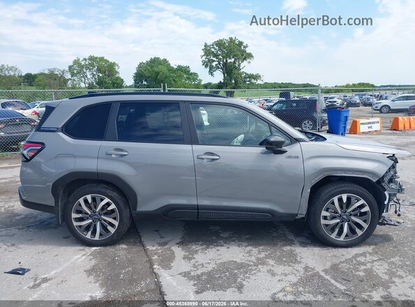 JF2SLSTD3SH444506 2025 SUBARU FORESTER Gray Widok wnętrza 360 stopni