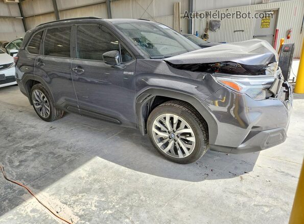 JF2SLSTD6SH444550 2025 SUBARU FORESTER Серый Передняя правая четверть