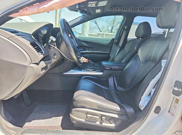 JH4KC1F52JC000380 2018 ACURA RLX White Vista interior delantera