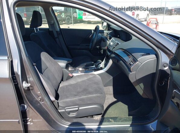 JHMCR6F32HC013395 2017 HONDA ACCORD HYBRID Gray 