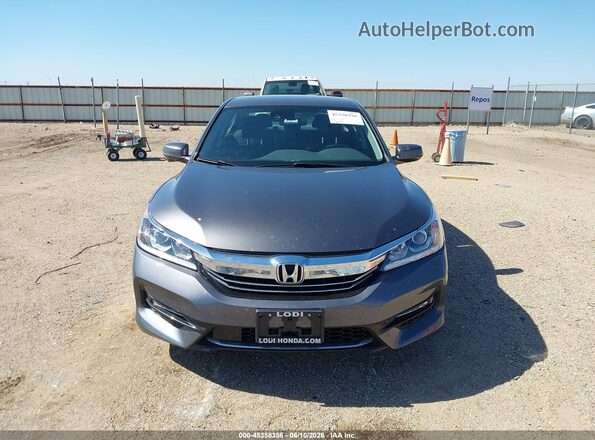 JHMCR6F32HC013395 2017 HONDA ACCORD HYBRID Gray 