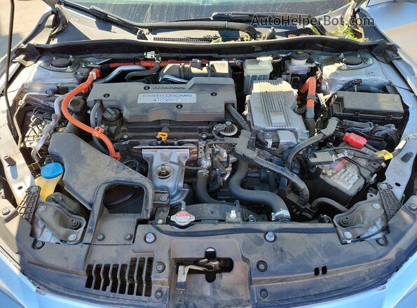 JHMCR6F51HC030187 2017 HONDA ACCORD Silver Widok wnętrza z tyłu