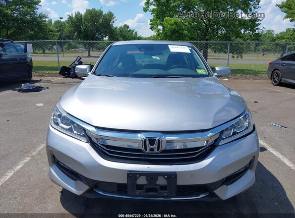 JHMCR6F52HC020056 2017 HONDA ACCORD Серебряный Вид щитка приборов