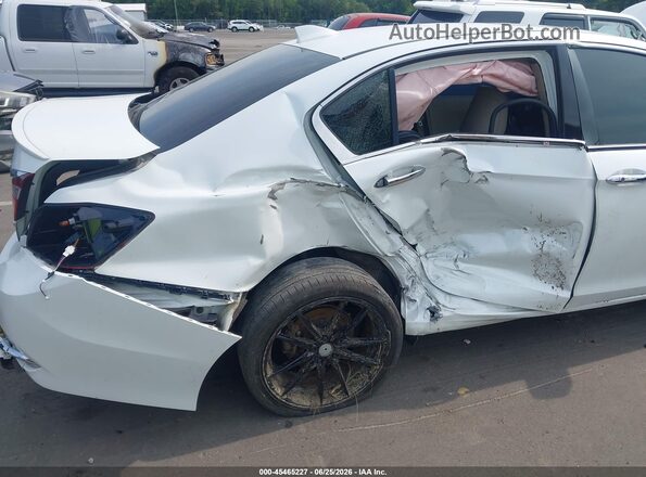 JHMCR6F52HC020462 2017 HONDA ACCORD Белый Вид спереди