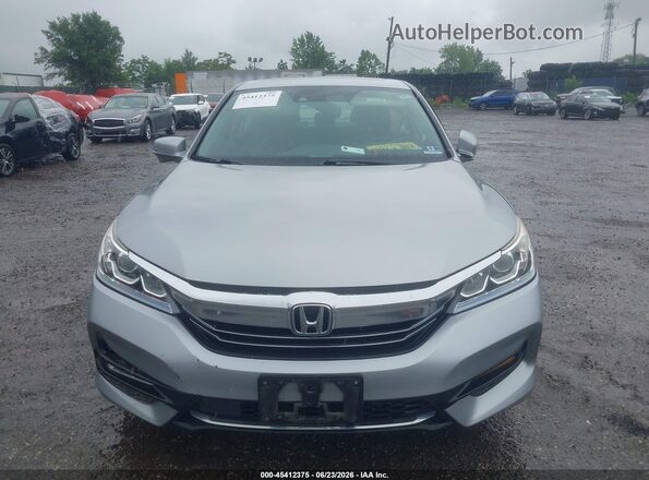 JHMCR6F5XHC021682 2017 HONDA ACCORD Серебряный Вид панели приборов