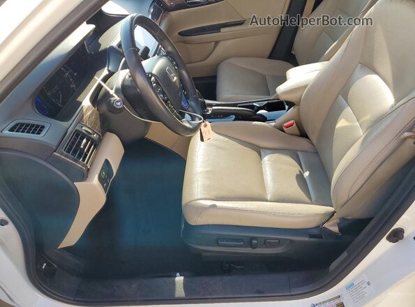 JHMCR6F71HC006019 2017 HONDA ACCORD White Front interior view