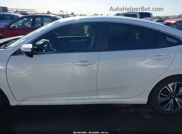 JHMFC1F35JX009826 2018 HONDA CIVIC White Vista interior de 360 grados