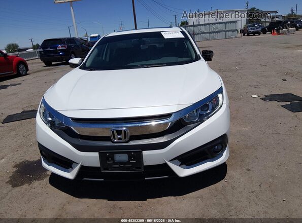 JHMFC1F75JX005195 2018 HONDA CIVIC White Widok zestawu wskaźników