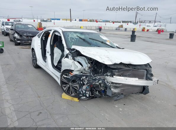 JHMFC1F7XJX036264 2018 HONDA CIVIC White Вид спереду
