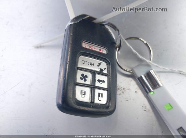 JHMZC5F11JC015620 2018 HONDA CLARITY Silver Vista del salpicadero
