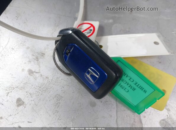 JHMZC5F11KC005798 2019 HONDA CLARITY White Առջևի վահանակի տեսք
