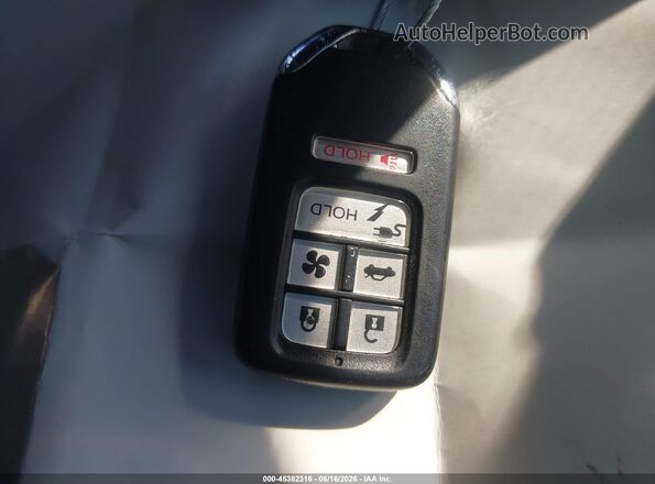 JHMZC5F14JC007270 2018 HONDA CLARITY PLUG-IN HYBRID Silver 