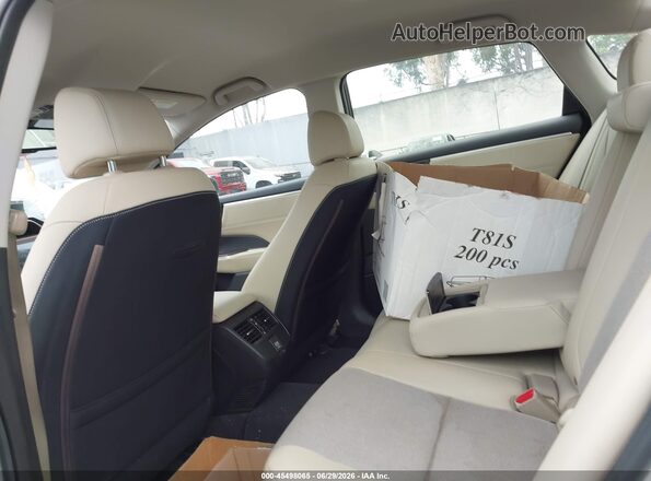 JHMZC5F17JC018201 2018 HONDA CLARITY White 