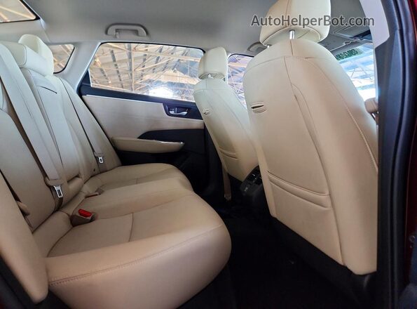 JHMZC5F35JC020918 2018 HONDA CLARITY Burgundy Rear seats view