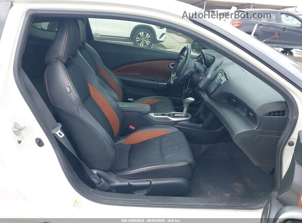 JHMZF1D67GS000441 2016 HONDA CR-Z White Вид салону спереду
