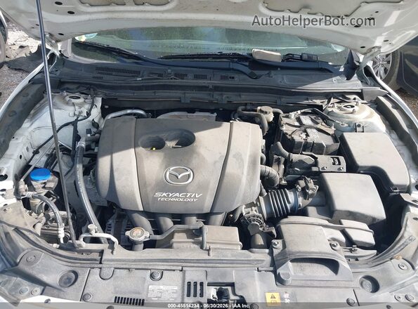 JM1BM1M78G1306152 2016 MAZDA 3 White Rear view