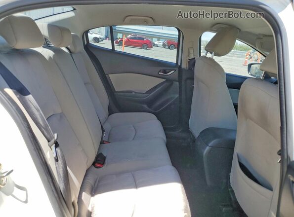 JM1BM1T71G1300582 2016 MAZDA 3 White Вид задніх сидінь