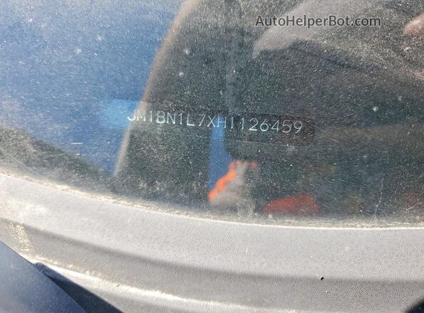 JM1BN1L7XH1126459 2017 MAZDA 3 Blue Շարժիչի բաժամունքի տեսք