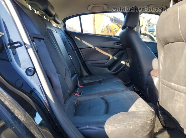 JM1BN1M3XH1131561 2017 MAZDA 3 Black Rear seats view