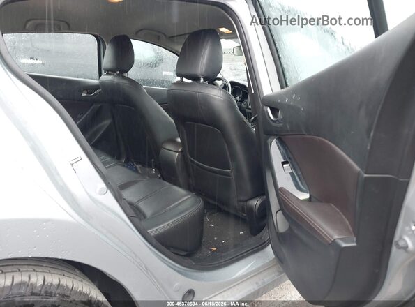 JM1BN1V78H1127543 2017 MAZDA 3 Silver VIN კოდის სტიკერის ხედი