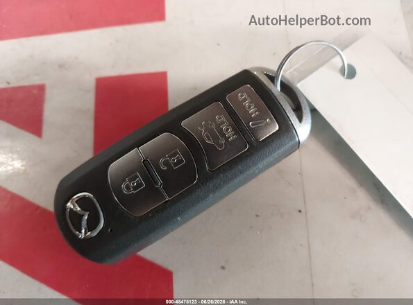 JM1BN1W38H1136660 2017 MAZDA 3 Синий Вид панели приборов
