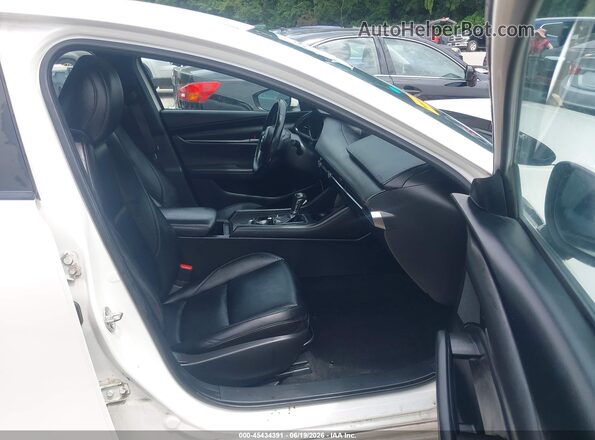 JM1BPABL7M1330588 2021 MAZDA 3 White Front interior view