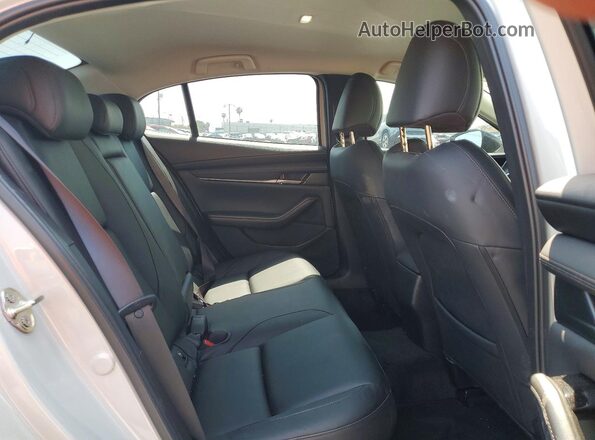 JM1BPABM7S1782224 2025 MAZDA 3 White Rear seats view