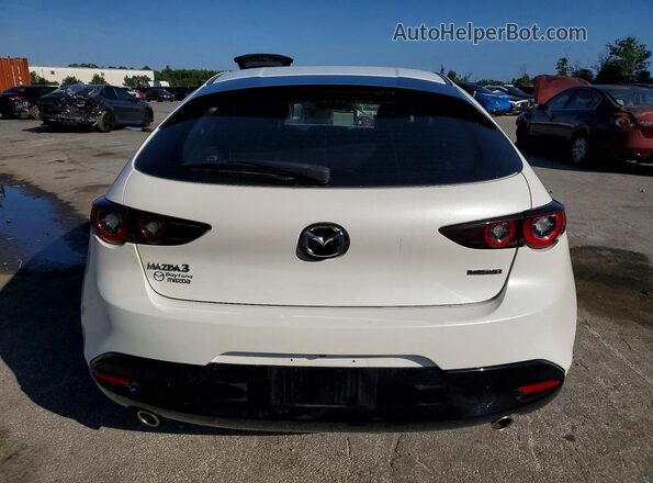 JM1BPAJM1S1776646 2025 MAZDA 3 White უკანა ხედი
