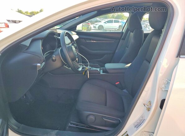 JM1BPAJM1S1776646 2025 MAZDA 3 White წინა სალონის ხედი