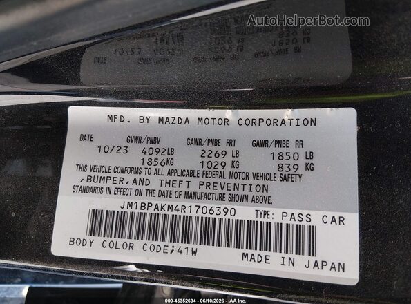 JM1BPAKM4R1706390 2024 MAZDA 3 Black Շարժիչի բաժամունքի տեսք