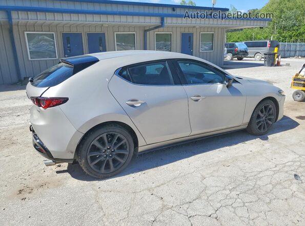 JM1BPAKM4R1714702 2024 MAZDA 3 Beige უკანა მარჯვენა