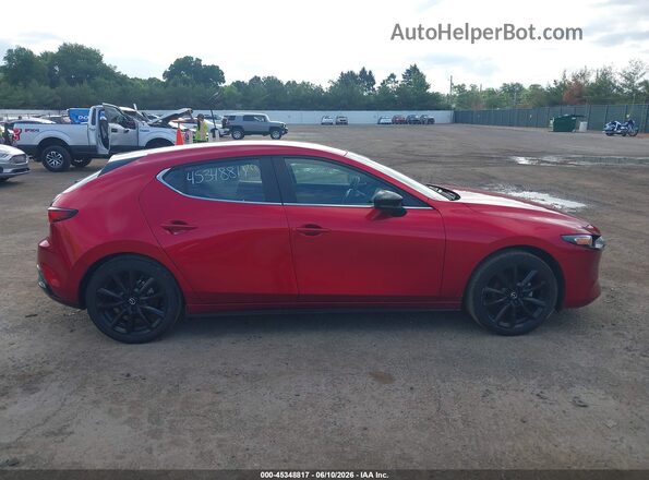 JM1BPAKM8R1714931 2024 MAZDA 3 Red Widok wnętrza z tyłu