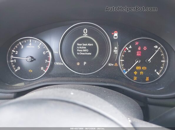 JM1BPALM1S1773470 2025 MAZDA 3 White Vista de los asientos traseros