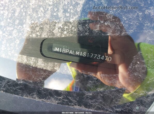 JM1BPALM1S1773470 2025 MAZDA 3 White 