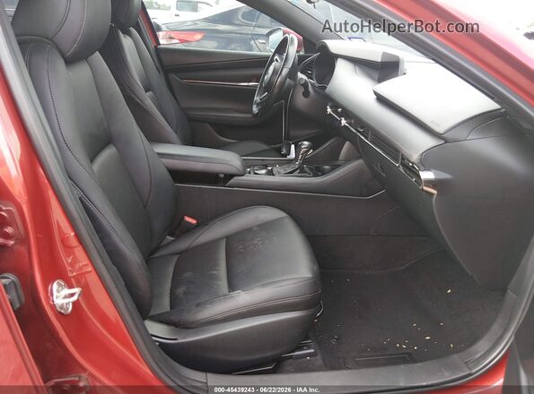 JM1BPALM2P1610785 2023 MAZDA 3 Red Widok wnętrza z przodu