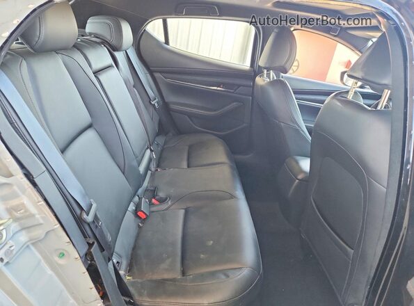 JM1BPALM4R1713001 2024 MAZDA 3 Black Вид задніх сидінь