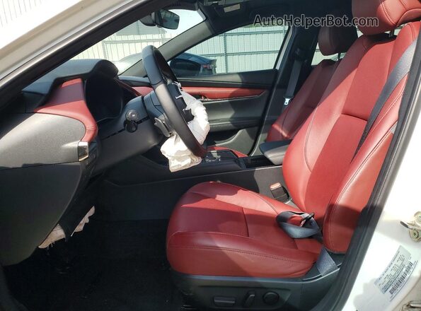 JM1BPAML1M1348937 2021 MAZDA 3 Белый Вид салона спереди