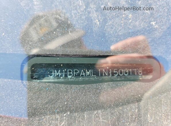 JM1BPAML1N1500118 2022 MAZDA 3 Burgundy Engine compartment view