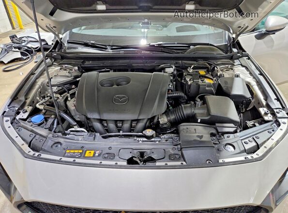 JM1BPAML3T1863369 2026 MAZDA 3 Beige Սալոնի հետևի տեսք