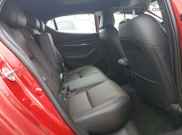 JM1BPAML6T1859803 2026 MAZDA 3 Red Vista de los asientos traseros