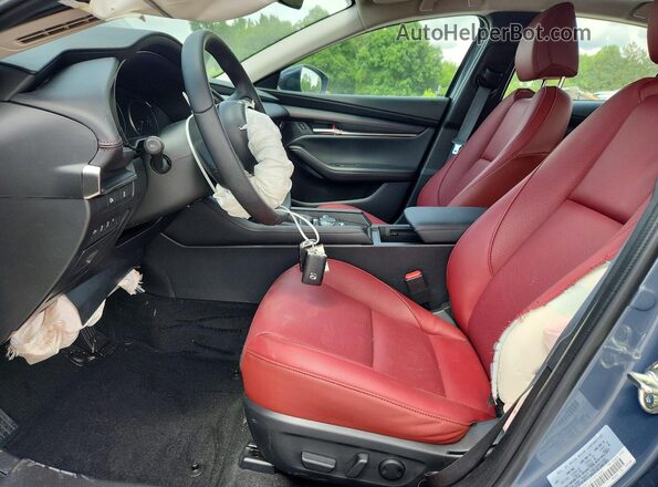 JM1BPBCL6T1874986 2026 MAZDA 3 Серый Вид салона спереди