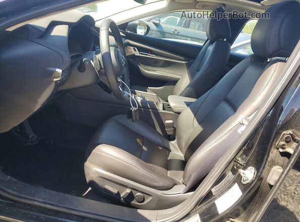 JM1BPBEM6K1132169 2019 MAZDA 3 Черный Вид салона спереди