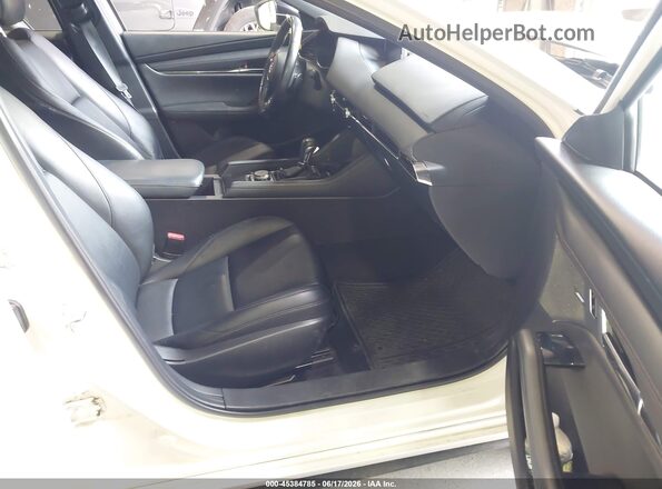 JM1BPBJY2M1322918 2021 MAZDA 3 Белый Вид салона спереди