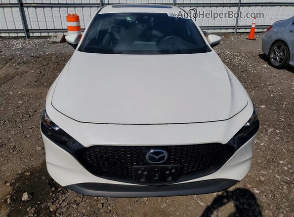 JM1BPBLL1M1315704 2021 MAZDA 3 White Вид спереду