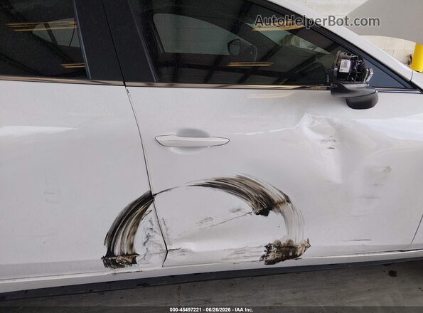 JM1BPBMM9L1159501 2020 MAZDA 3 White Front view