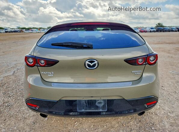 JM1BPBYY6R1708352 2024 MAZDA 3 Зеленый Вид сзади